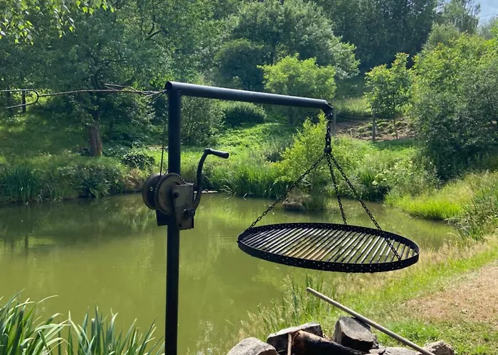 度假居 Nad Stawem 普热谢卡